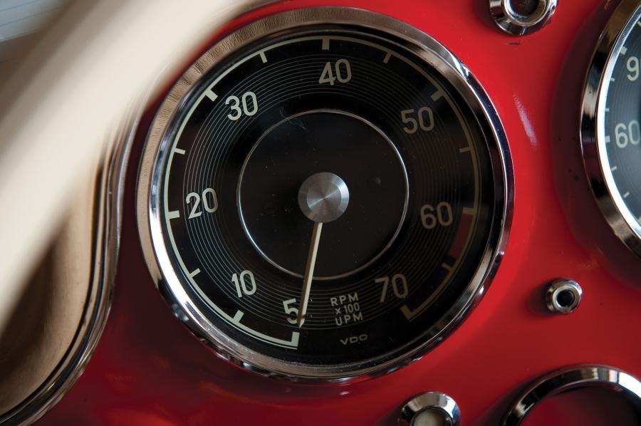 Панель приборов Mercedes-Benz 300 SL 1955 года  (фото 173 из 233)